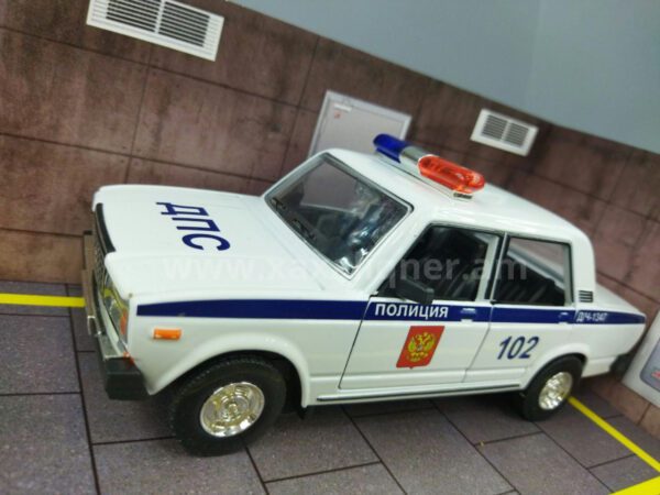 Ոստիկանական մետաղյա մեքենա Vaz