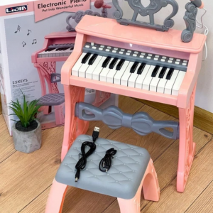 Մանկական վարդագույն դաշնամուր