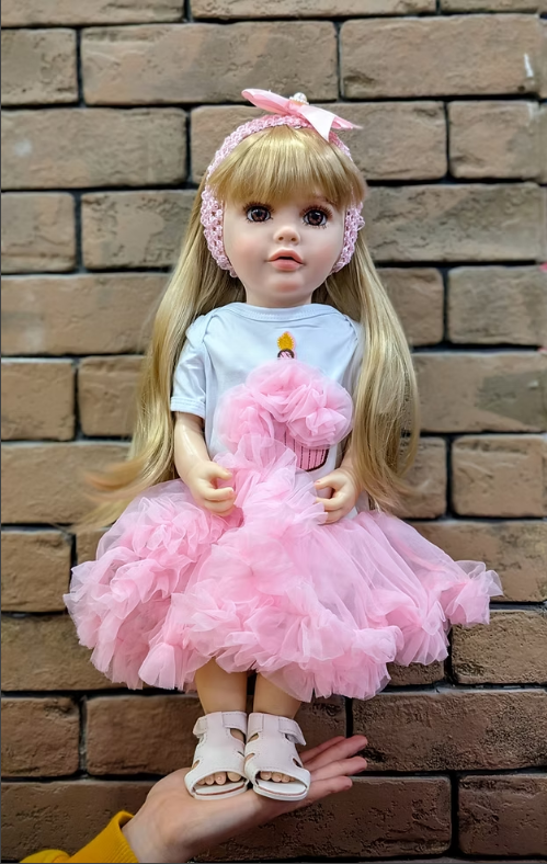 Ինտերակտիվ տիկնիկ Օլյա