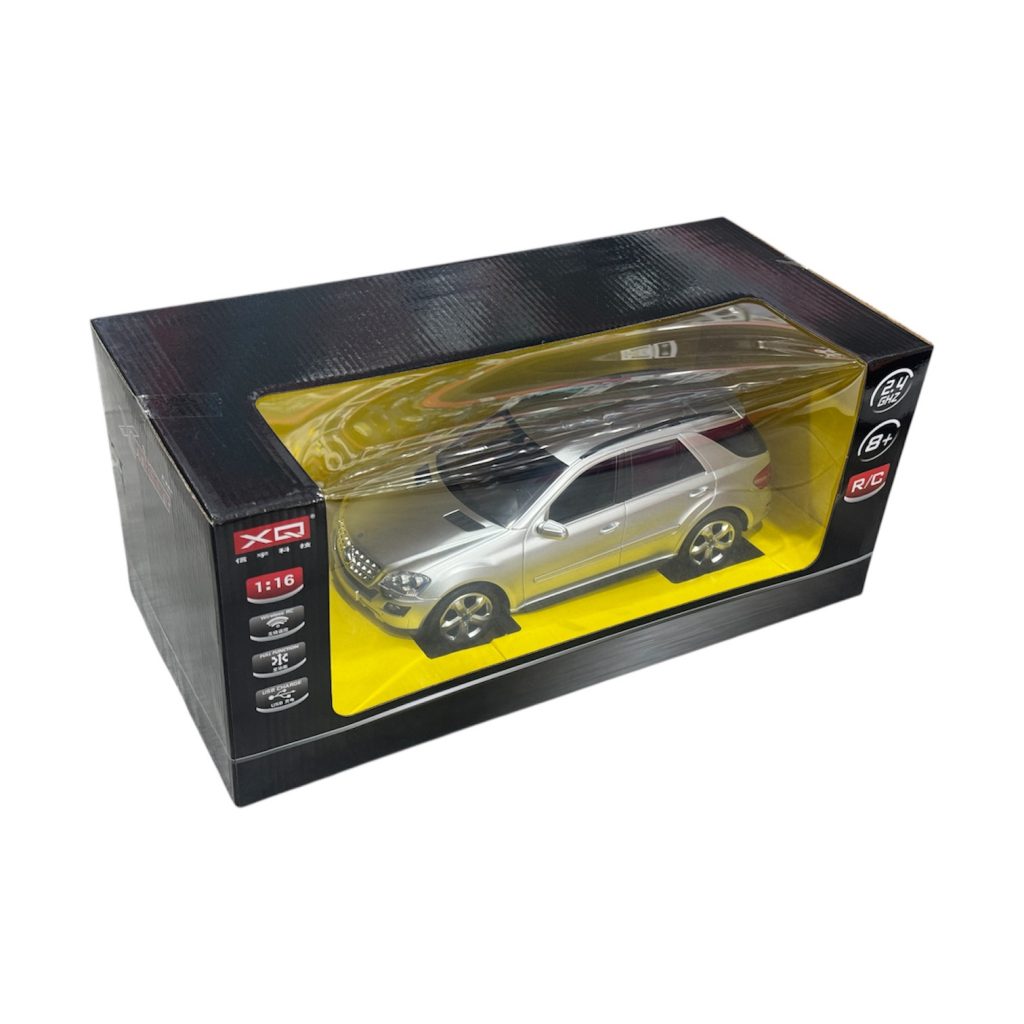 Արծաթագույն հեռակառավարվող մեքենա